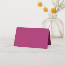 een roze achtergrond met een witte