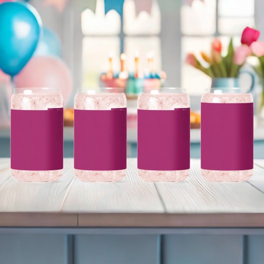 Een roze achtergrond met een witte rand blikvorm glas (Insitu (Baby Shower))
