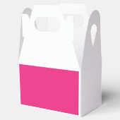 een roze achtergrond met een zwart bedankdoosjes (Geopend)