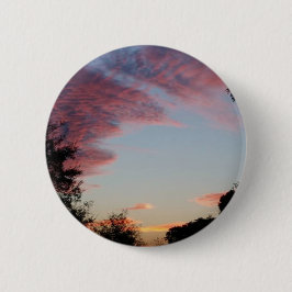 een roze, blauwe en paarse zonsopgang ronde button 5,7 cm