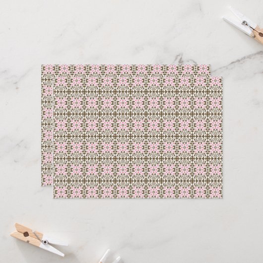 Een roze en bruin patroon op een witte achtergrond kaart (Voorkant / Achterkant in situ)