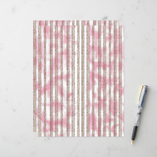 Een roze en witte gestreepte achtergrond (Voorkant / Achterkant in situ)
