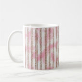 Een roze en witte gestreepte achtergrond koffiemok (Links)