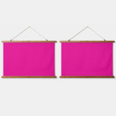 Een roze vierkant met een witte rand, waardoor een hangend wandkleed (Dubbel)