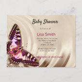 Een roze vlinder op een roomsatijnachtergrond uitnodiging briefkaart (Voorkant)