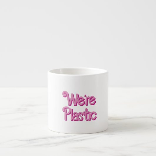 Een roze We’re Plastic Espresso Kop (Voorkant)