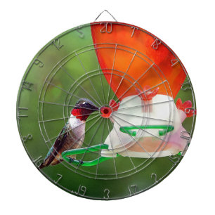 Een ruby Throing Hummingbird Dartbord