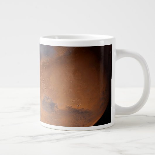 Een ruimteschip in aeroshell nadert Mars. Grote Koffiekop (Rechts)