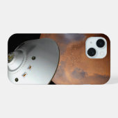 Een ruimteschip in aeroshell nadert Mars. iPhone 15 Case (Achterkant horizontaal)