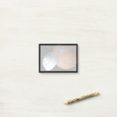 Een ruimteschip in aeroshell nadert Mars. Post-it® Notes (Op bureau)