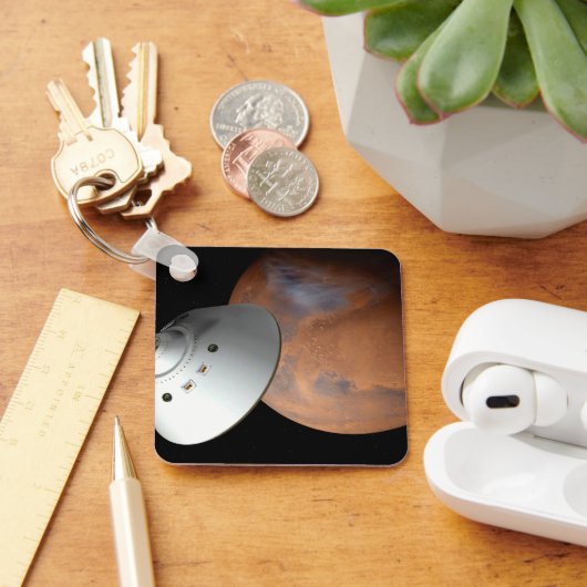 Een ruimteschip in aeroshell nadert Mars. Sleutelhanger (Bureau)