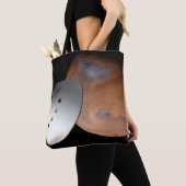 Een ruimteschip in aeroshell nadert Mars. Tote Bag (Dichtbij)
