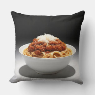Een schaal Spaghetti Bolognese met kaas op de top Kussen
