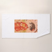 Een schattig Japans meisje in een kersenbloesemtui Badhanddoek (Badhanddoek)