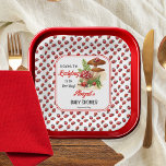 Een schattig lieveheersbeestje is op weg naar het  papieren bordje<br><div class="desc">Vier de naderende aankomst met ons betoverende "A Schattige Little Ladybug Is On Her Way Baby shower" collectie. Geïnspireerd door de grillige charme van de natuur, dit prachtige ontwerp beschikt over speelse paddenstoelen en schattige lieveheersbeestjes genesteld tussen weelderige bosgroen. De ingewikkelde details roepen een gevoel van boswonder op, perfect om...</div>