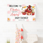 Een schattig lieveheersbeestje is op weg naar het  spandoek (Insitu)