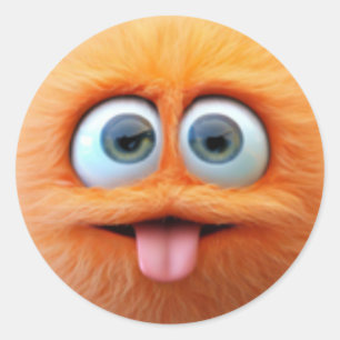 Een schattig vrolijk fuzzy oranje balpersonage ronde sticker