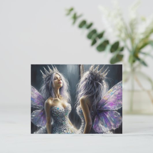 Een schattige fee die in de spiegel kijkt briefkaart (Staand voorkant)