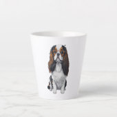 Een schattige hond koning Charles Spaniel Latte Mok (Voorkant)