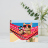 Een schattige kat lag in een hammock. briefkaart (Staand voorkant)