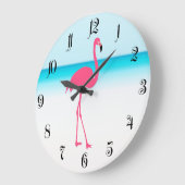 Een schattige roze flamingo op het strand grote klok (Hoek)