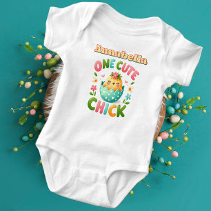 Een Schattigee Chick Baby Bird met harten en bloem Romper