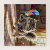 Een Schattigee donzige kat die een veer achterna z Legpuzzel (Horizontaal)