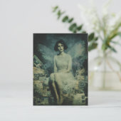 Een Schattigee fee zit op een stapel  Briefkaarten (Staand voorkant)