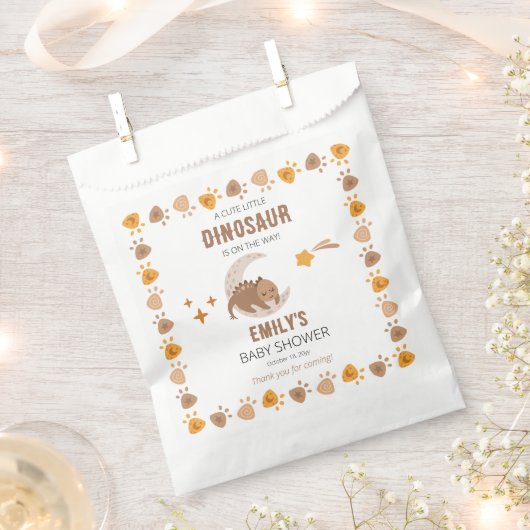 Een Schattigee kleine dinosaurus is op weg naar he Bedankzakje (Geknipt)