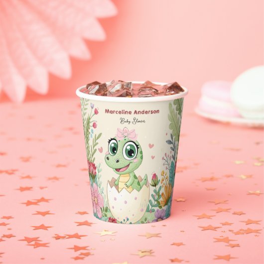 Een Schattigee kleine dinosaurus is op weg naar he Papieren Bekers (Insitu)