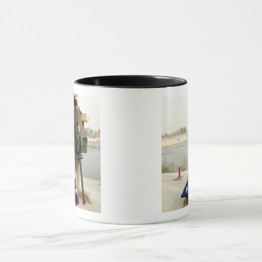 Een scherm met dode soldaten mok (Midden)