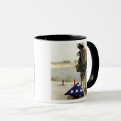 Een scherm met dode soldaten mok (Voorkant rechts)