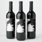 Een scheur op het zielige gezicht van het meisje. wijn etiket (Flessen)