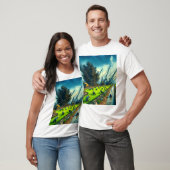 Een schilderij van een veld met een kraan erop t-shirt (Unisex)