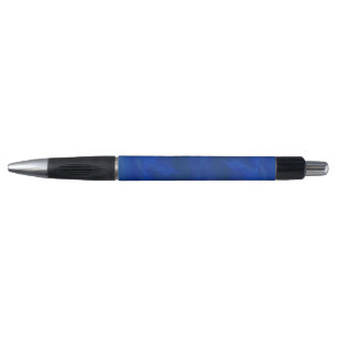 Een schrijfpen met een blauw draaiontwerp pen