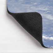 Een schuchtere uitzicht van de atmosfeer op aarde muismat (Hoek)