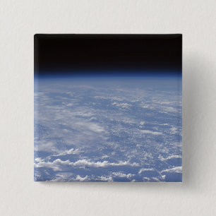 Een schuchtere uitzicht van de atmosfeer op aarde vierkante button 5,1 cm