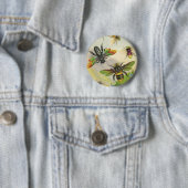 Een schuine kant van de mooie bijenButton Ronde Button 5,7 Cm (In situ)