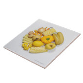 Een selectie van gele groenten en fruit. tegeltje (Zijkant)