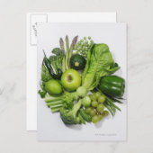 Een selectie van groene groenten en fruit. briefkaart (Voorkant / Achterkant)