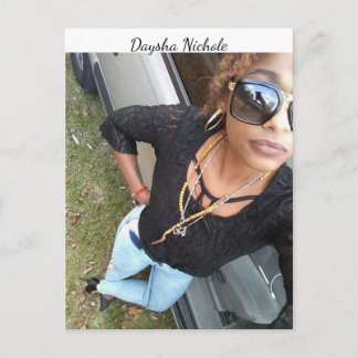 Een selfie van Daysha Nichole, briefkaart