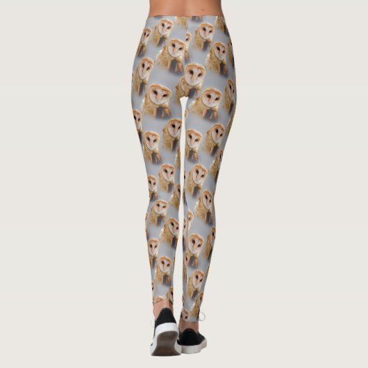Een Serene en een mooie Barn Owl Leggings (Achterkant)