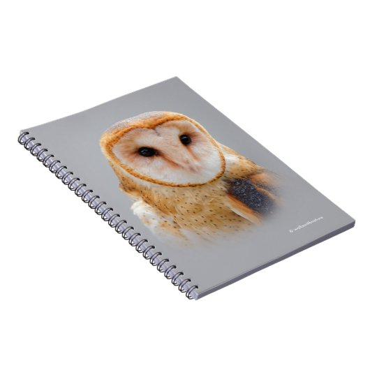 Een Serene en een mooie Barn Owl Notitieboek (Rechterzijde)