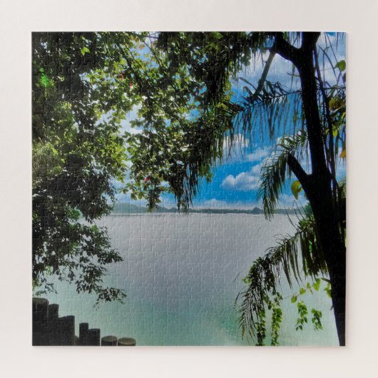 Een serene oever van een meer legpuzzel (Verticaal)