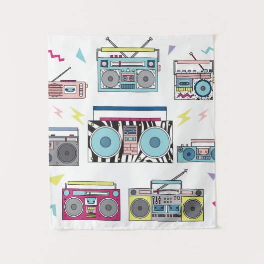 Een set van verschillende  cassettespelers. Retro  Wandkleed (Voorkant)