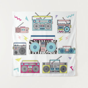 Een set van verschillende cassettespelers. Retro Wandkleed