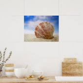 Een Shell die in het Zand wordt gepropt Poster (Keuken)