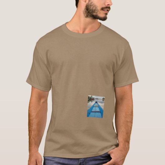 Een Shikara rit in plaats om te reizen. T-shirt (Voorkant)