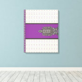 Een  sjaal die paarse en bruine tinten combineert, canvas afdruk (Insitu (Houten vloer))