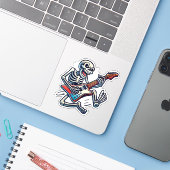 Een skelet solo sticker (Laptop met iPhone)